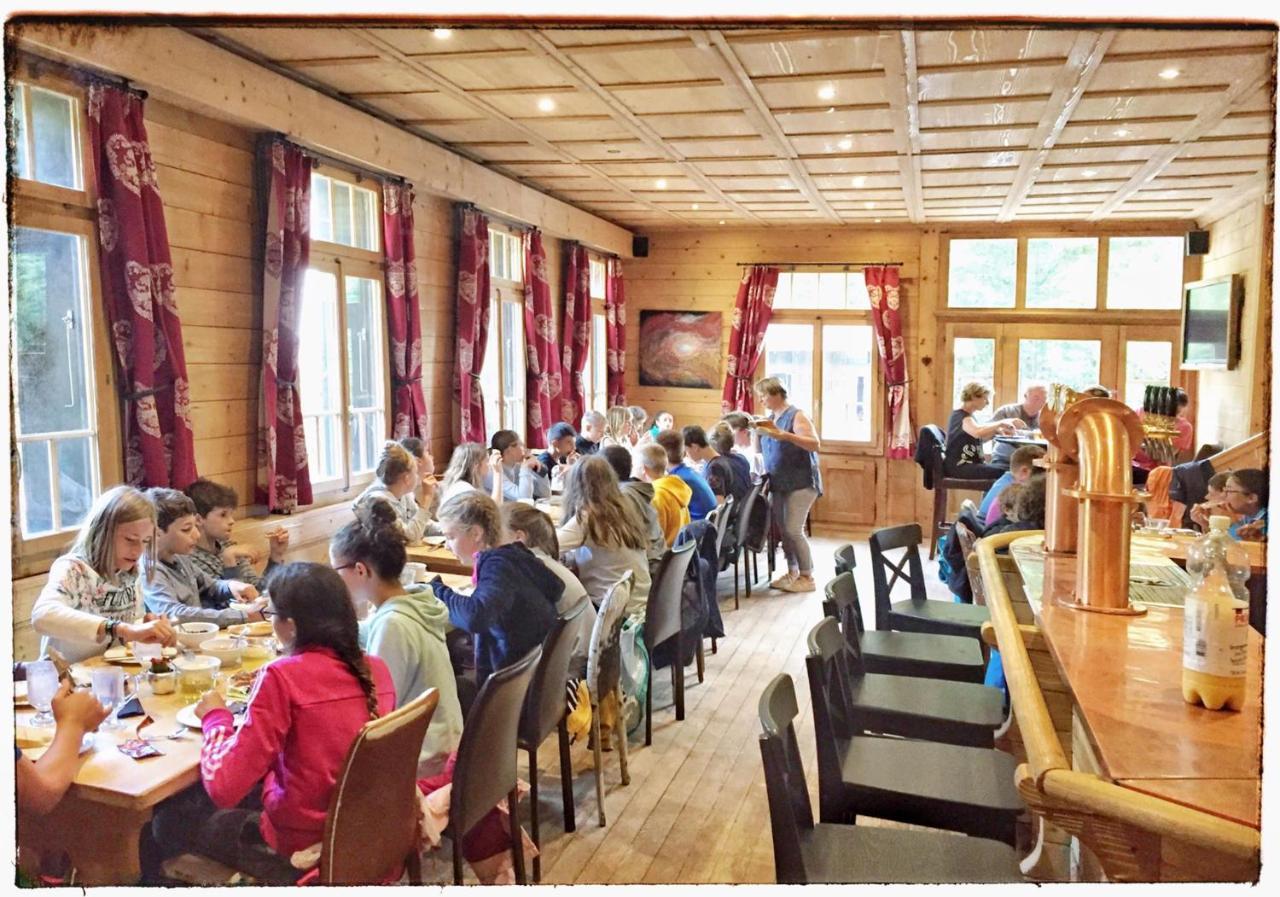 Guest House Du Grand Paradis - On Piste Champéry Екстериор снимка