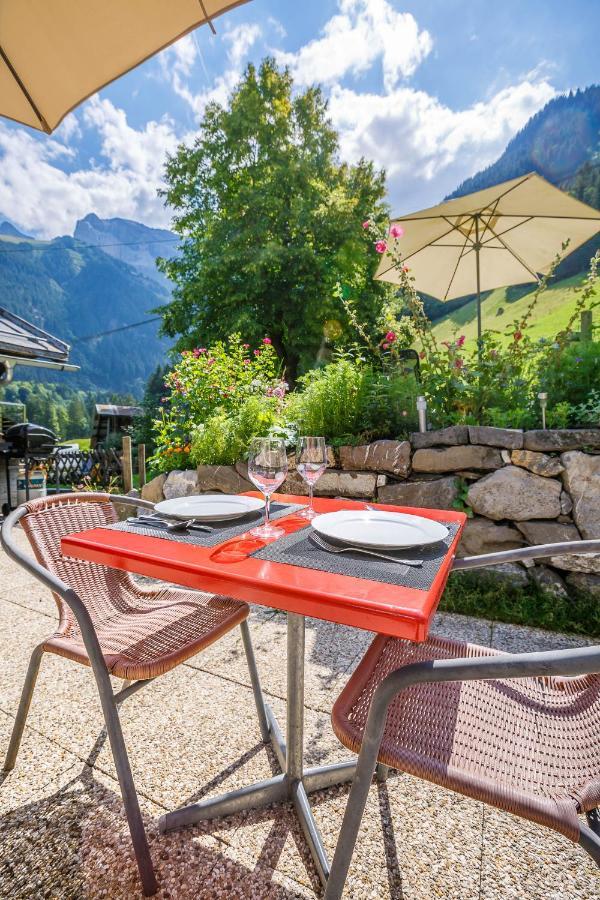 Guest House Du Grand Paradis - On Piste Champéry Екстериор снимка